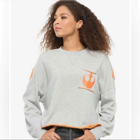 Star Wars: The Rise Of Skywalker Resistance Raw-Edge Athletic Jersey crop - Picture 1 of 11